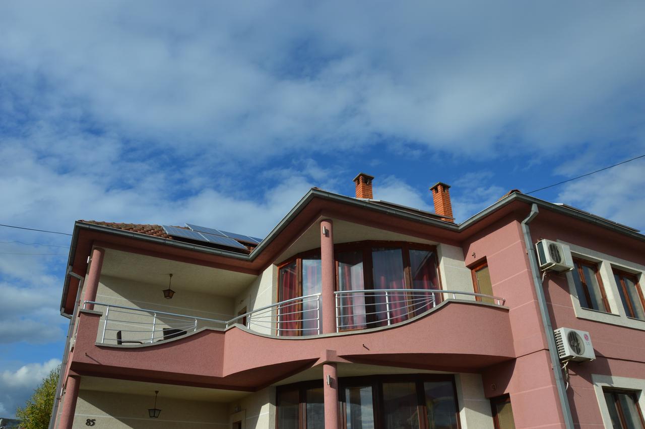 Poseidon Apartment Ni Exterior foto
